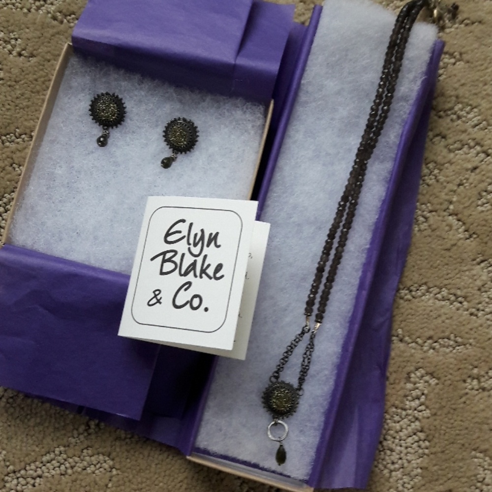 Green Quartz Druzy Necklace & Earrings Set
